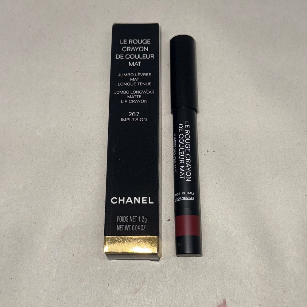 CHANEL Jumbo Longer Matte Lip Crayon - 267 IMPULSION